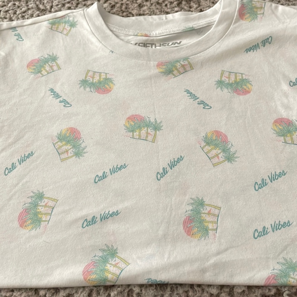 Fifth Sun XL T-Shirt